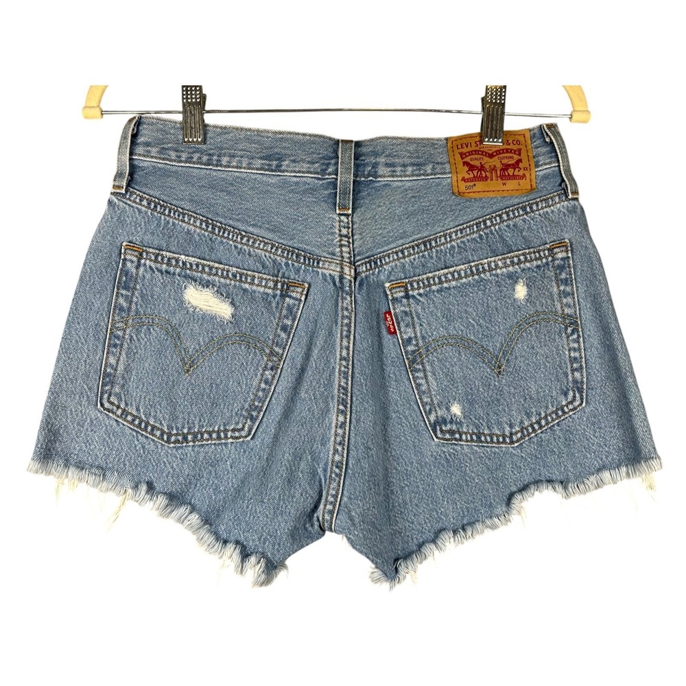 LEVIS 501 Cut Off Jean Shorts Light Blue Wash Women 26 (28.5*) Button Fly Denim‎